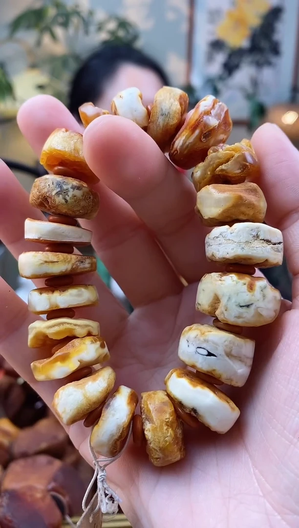 【闪购商品】琥珀手串未镶嵌手串