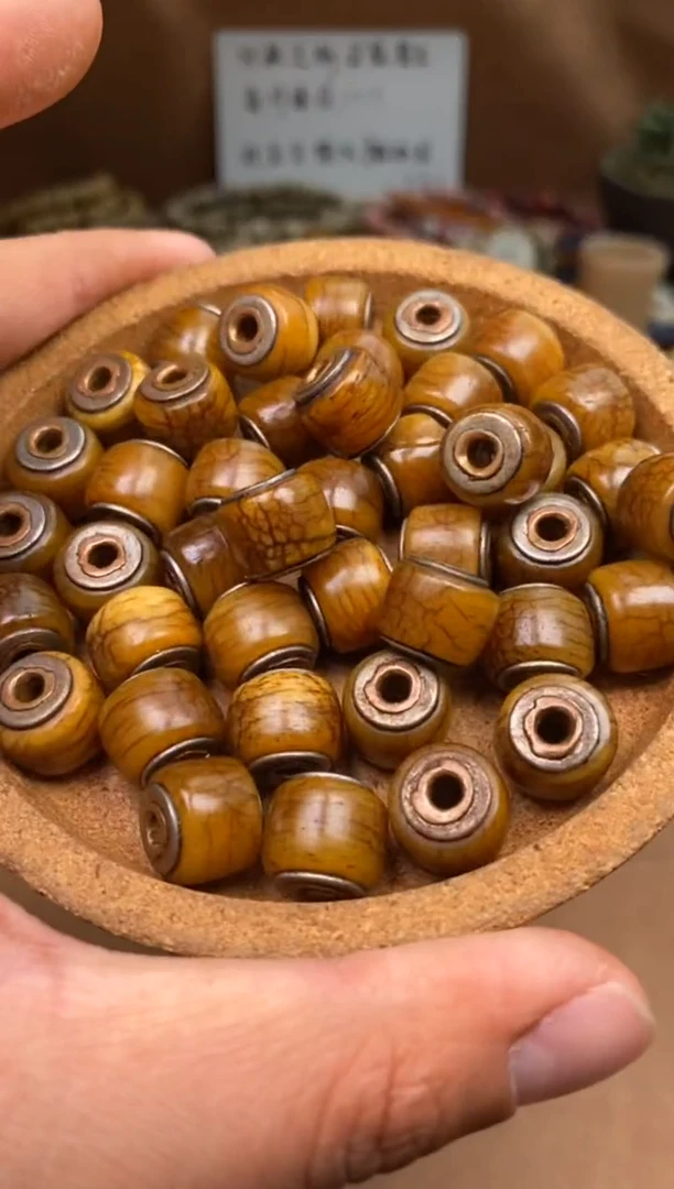 【闪购商品】牛骨其他P1207-老料桶珠-有棕裂