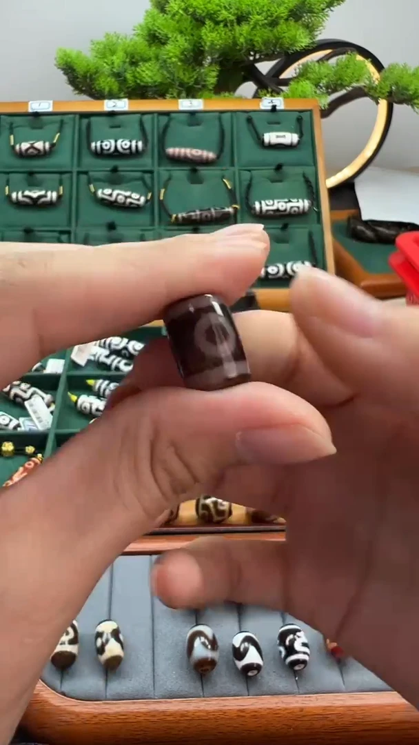 玛瑙/玉髓（覆膜）颈饰未镶嵌10.（微瑕随机发货）