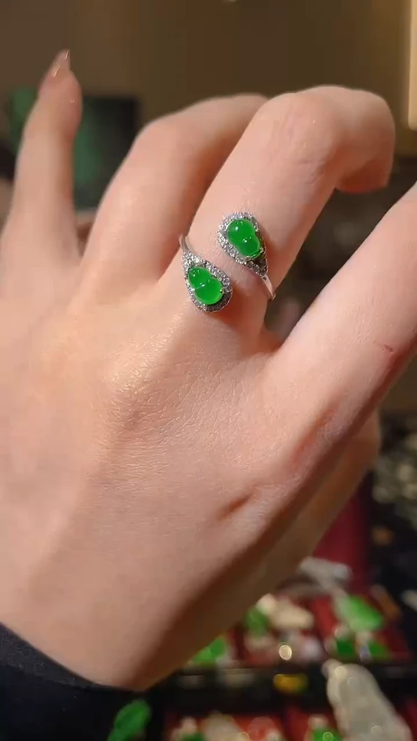 【闪购商品】翡翠戒指银S925镶嵌天然翡翠A货