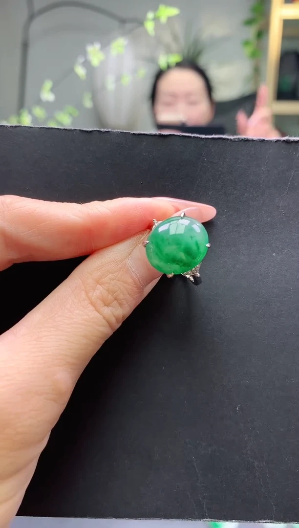 未镶嵌戒指石英质玉戒指