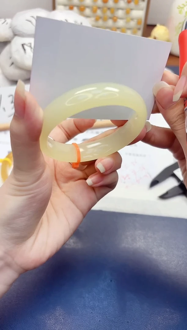 石英质玉手镯未镶嵌408-玉兰白-圈口58