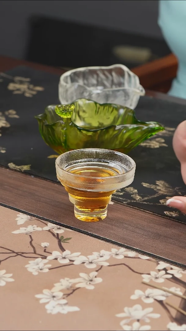 手工艺品琉璃原矿水晶螺纹主人杯