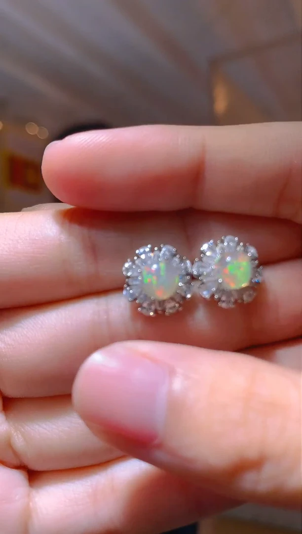 欧泊银S925镶嵌珠宝奇石耳饰