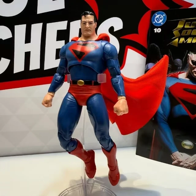 【现货】麦克法兰天国降临超人超女明日之女模型摆件