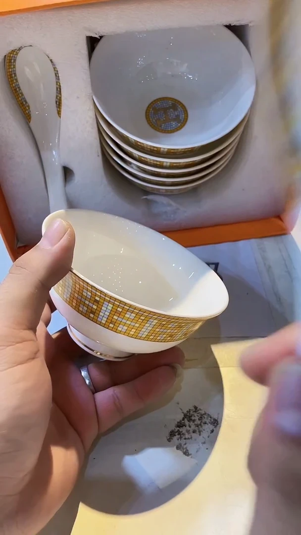 杯鸿辉家品牌瓷器，京东包邮！
