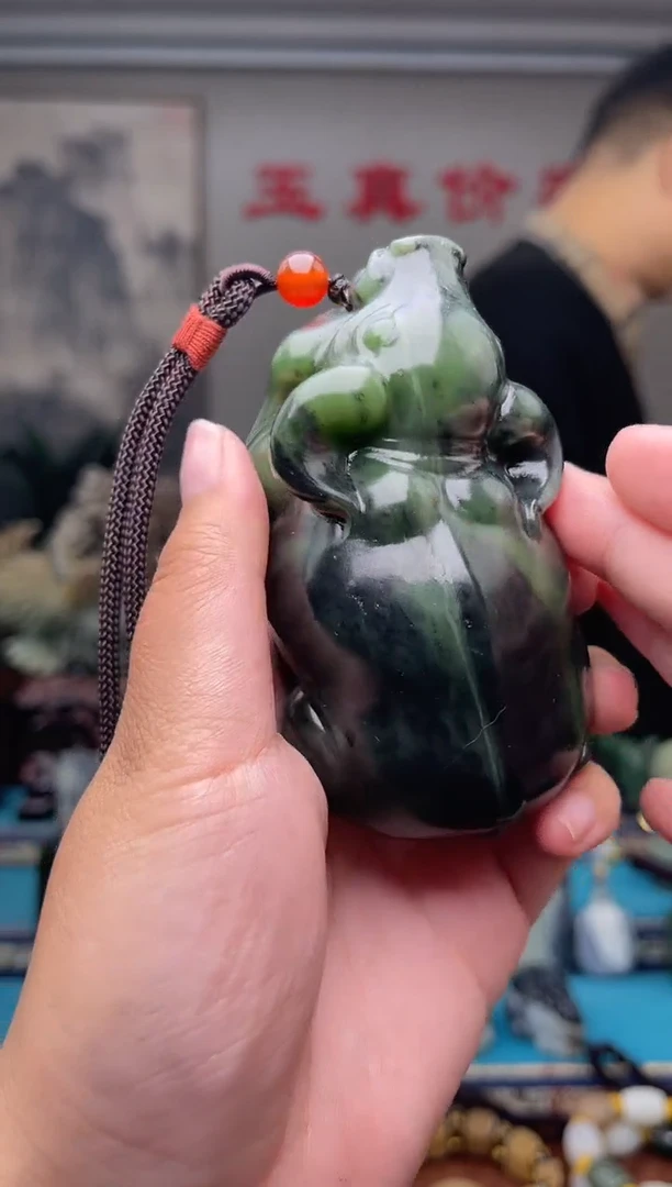 未镶嵌和田玉挂件1