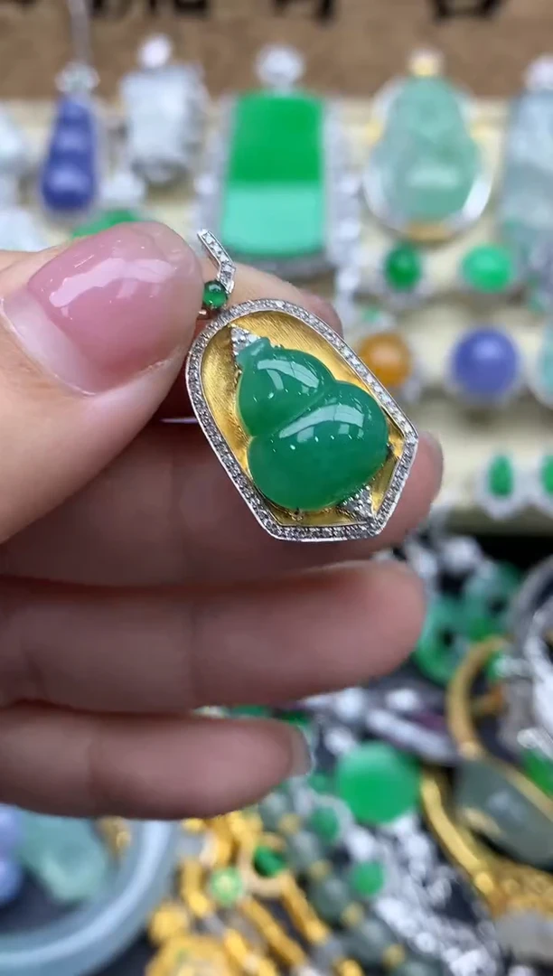 【闪购商品】翡翠颈饰18K金镶嵌543-中国好珍宝