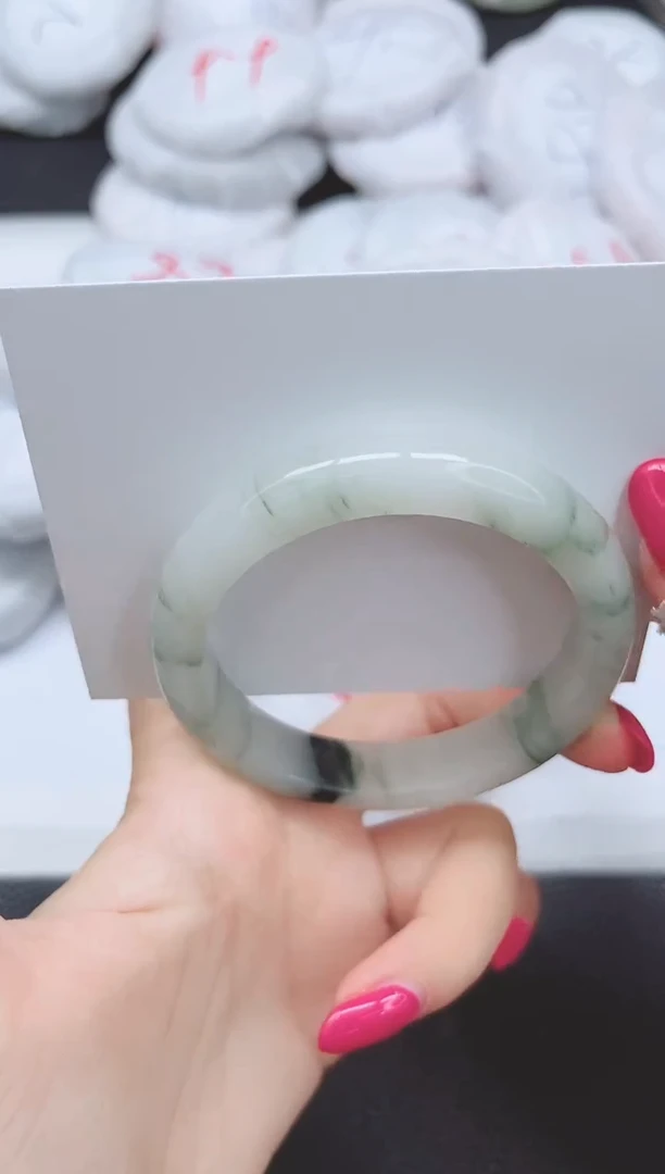 未镶嵌手镯石英质玉156-54.6