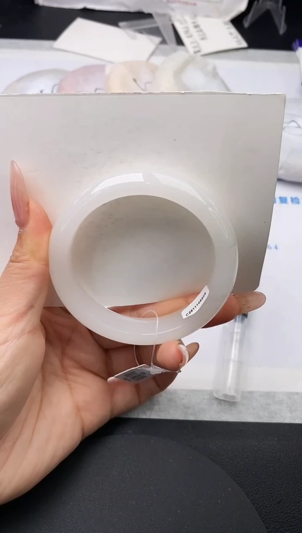 未镶嵌手镯石英质玉w231-HHB56+