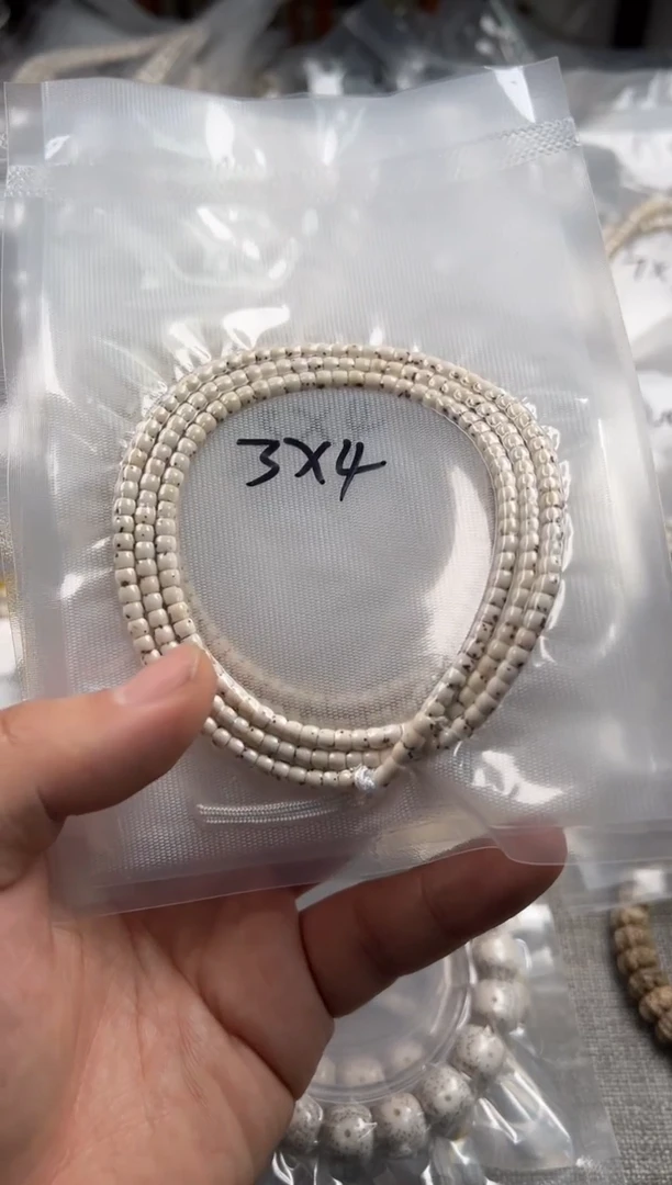 星月菩提手串3*4mm无月大留白河豚108