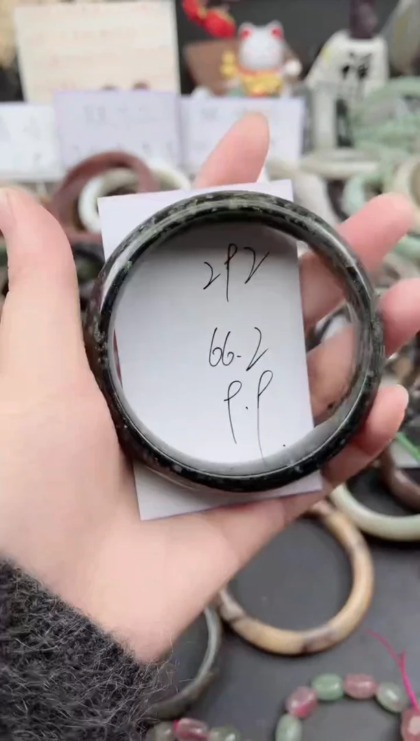 未镶嵌手镯石英质玉292