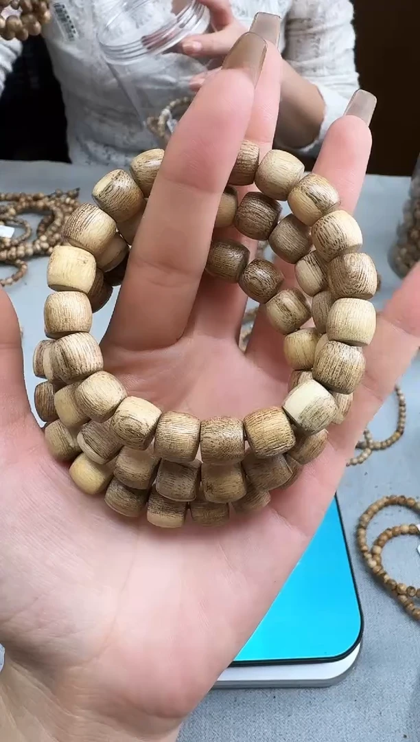 沉香手串1.1海南树心格鼓珠单圈多样性发一