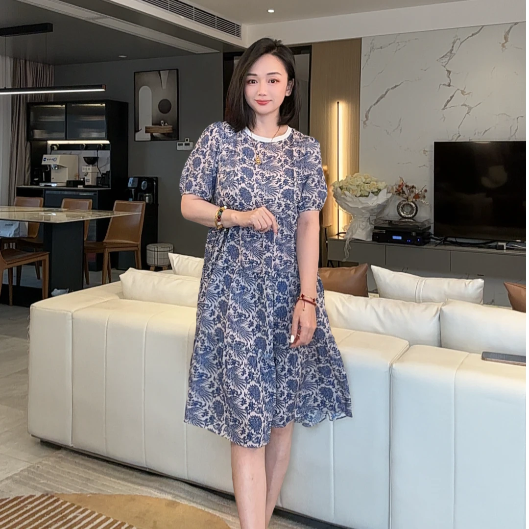 《潇潇心选》螺纹领青花瓷三节拼接单层真丝裙 75267