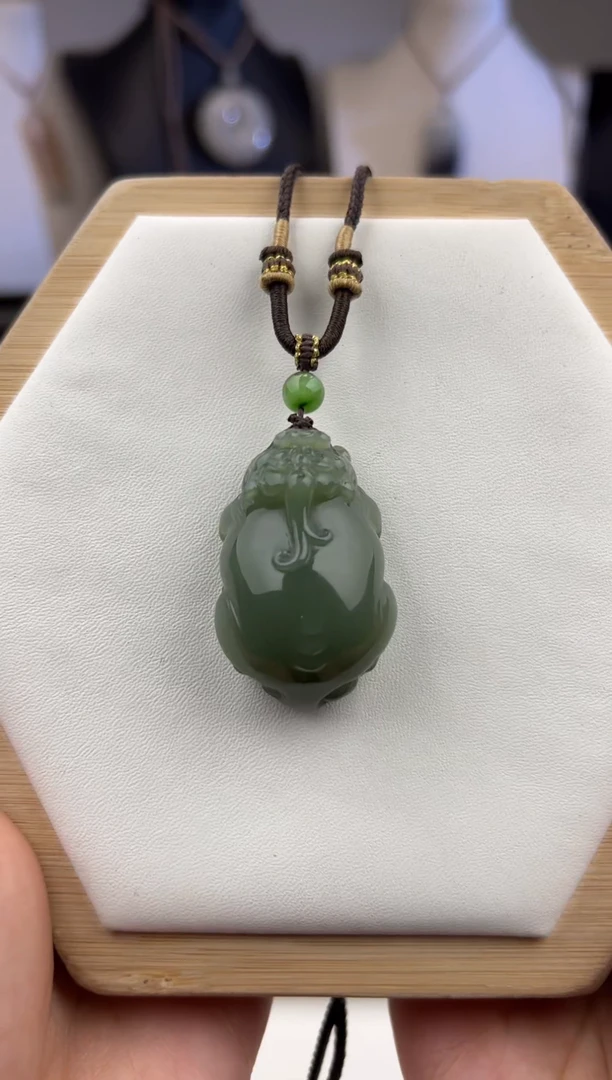 吊坠(不含链)未镶嵌和田玉4800