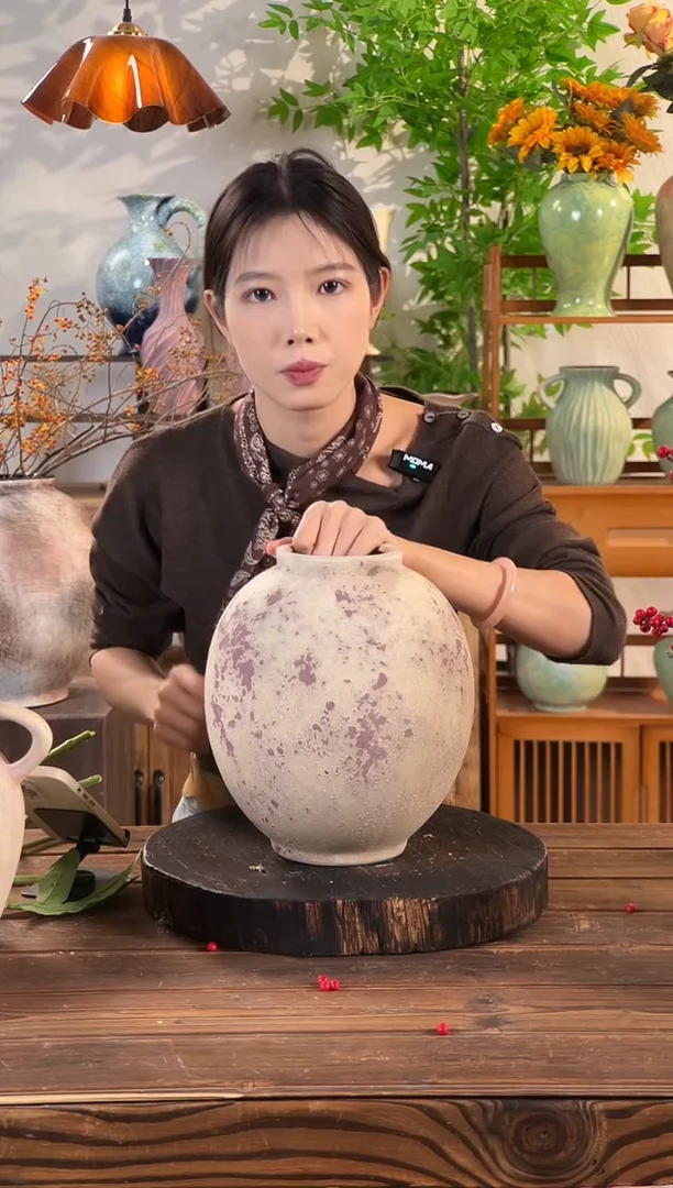 斑点红月亮罐花瓶