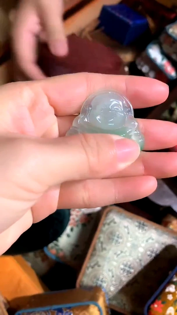 【闪购商品】翡翠吊坠(赠链)未镶嵌德诚精品专属摆件