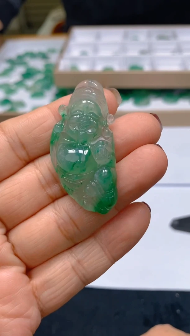 【闪购商品】石英质玉颈饰未镶嵌冰美人A货非洲翠