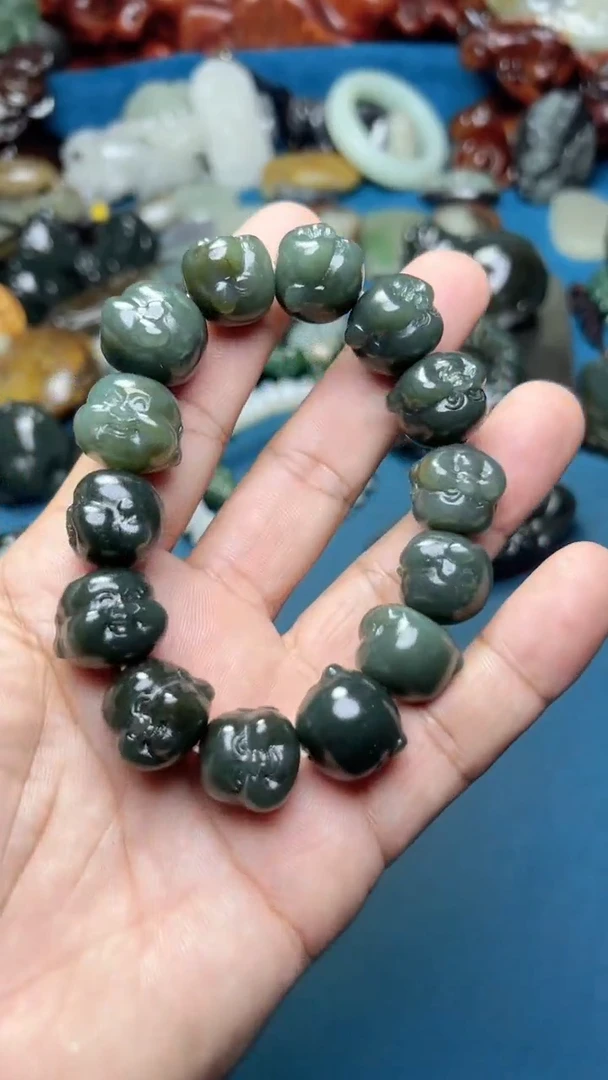 和田玉未镶嵌把件-