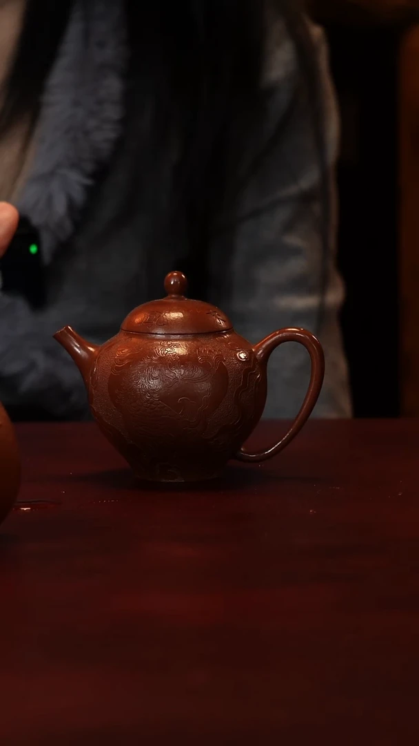 噗****哈原矿高端紫砂--有风来仪