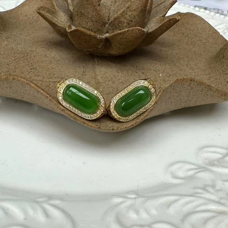 精品和田玉s925银镶马鞍戒指 多样性发货 拍一发一 颜色微差