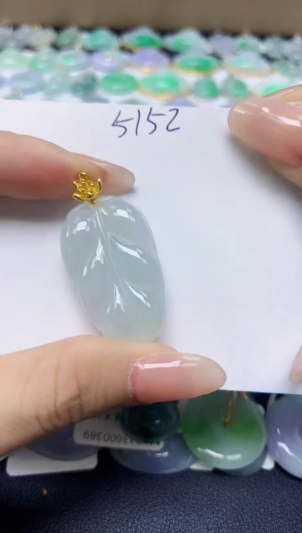 翡翠未镶嵌颈饰天然缅甸翡翠A货