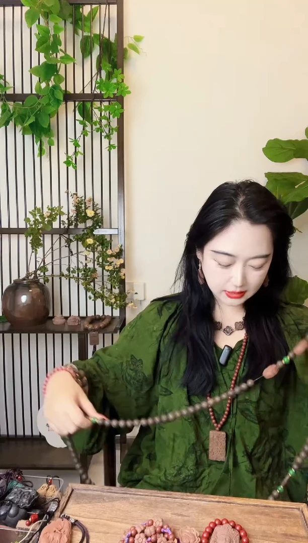 珠串花蕊夫人加抱朴大斜挎