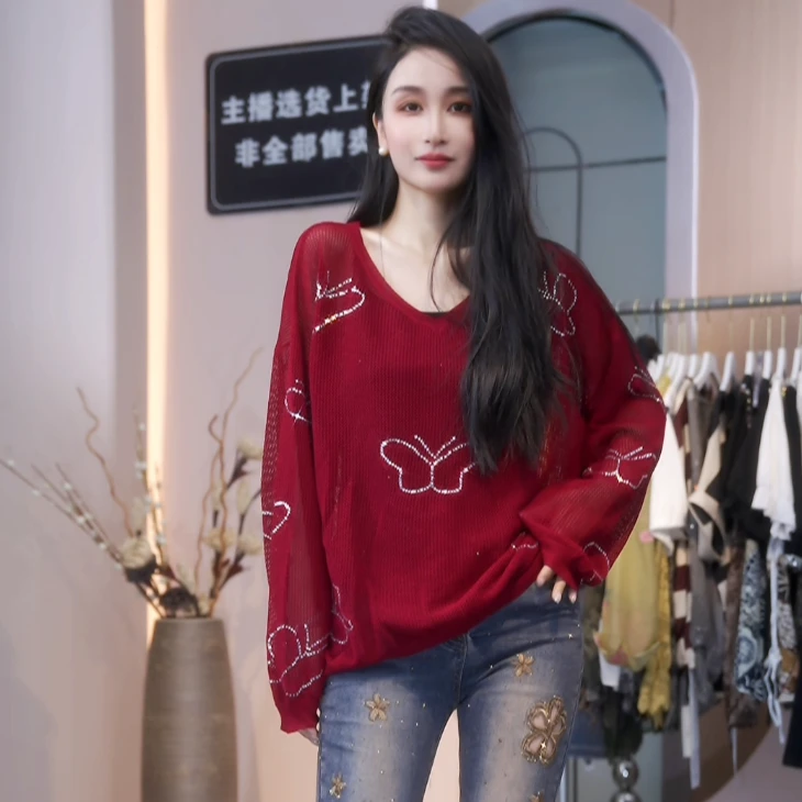丽丽家 秋季新款剪纸蝴蝶烫钻显示遮肉网纱V领上衣