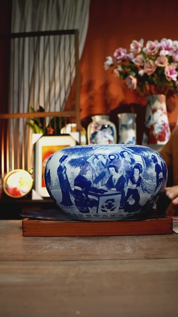 当代景德镇设计师釉下手绘陶瓷花瓶