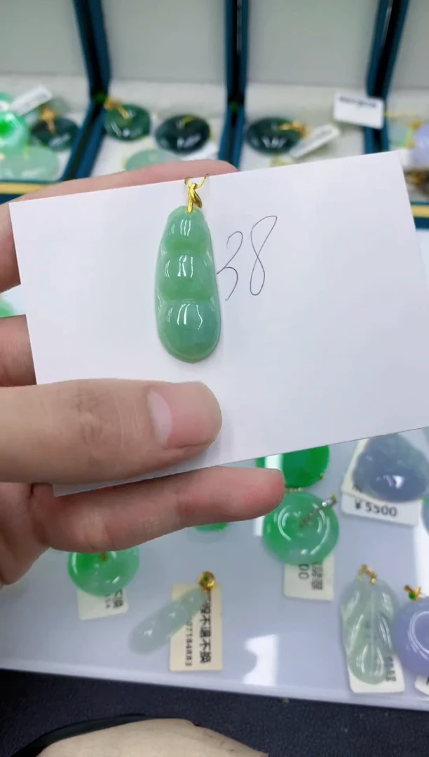 颈饰未镶嵌翡翠111111