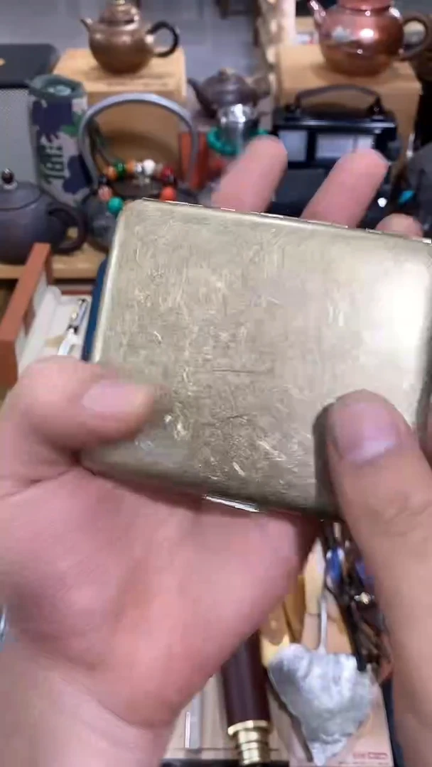 瓷片闪购商品  如图所示