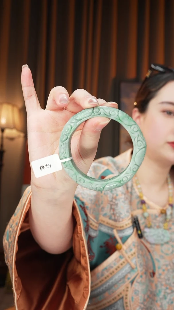 【闪购商品】翡翠手链未镶嵌白底青全镯