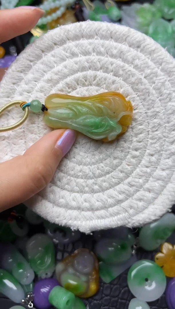 颈饰未镶嵌翡翠缅甸翡翠吊坠