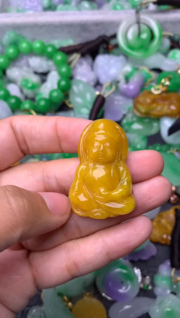 颈饰未镶嵌翡翠缅甸翡翠吊坠