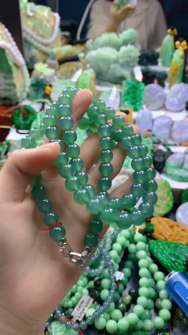 颈饰未镶嵌翡翠巧**儿天然缅甸a货翡翠