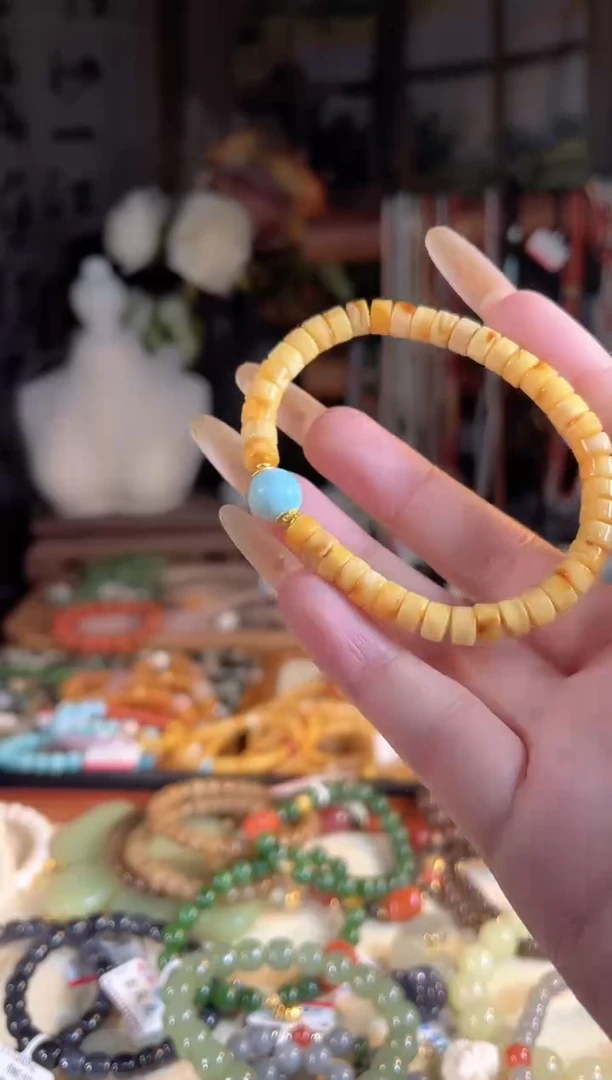 【闪购商品】蜜蜡手链未镶嵌多样性发货其一