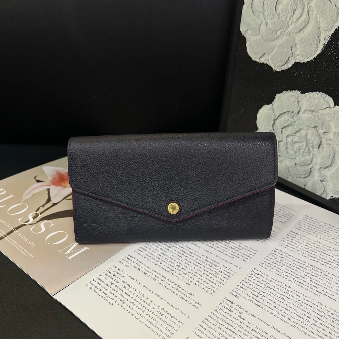 95新 LouisVuitton/路易威登 蓝色全皮长款钱包17年B4340