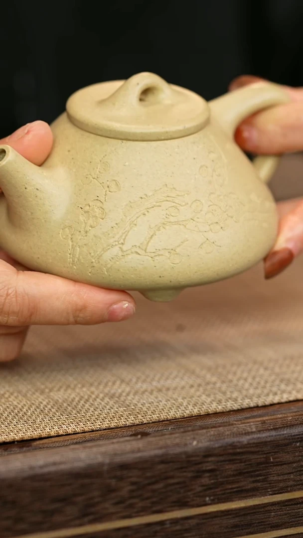 茶壶紫砂原矿本绿 子冶 墨梅刻绘