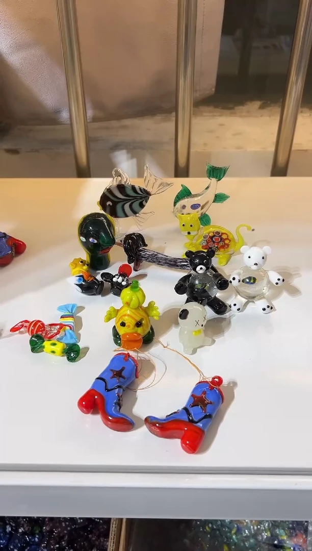 手工艺品琉璃亞*?一小堆