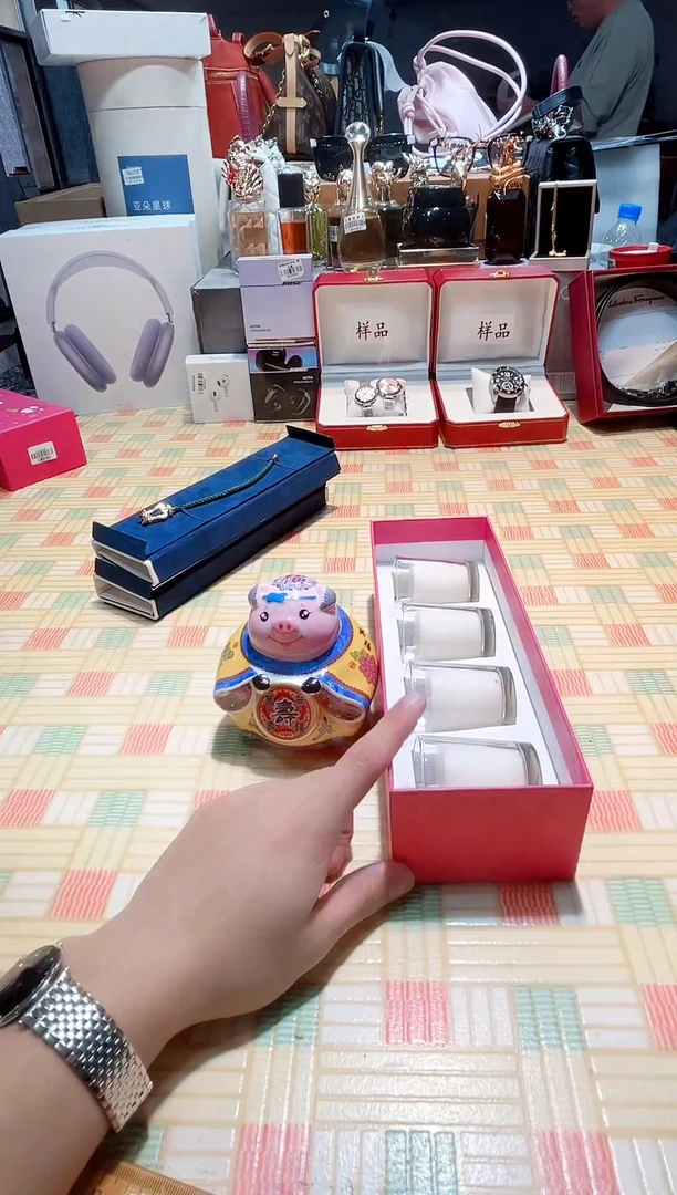 瓷片瓷器 库房到期 全部地板价@@1