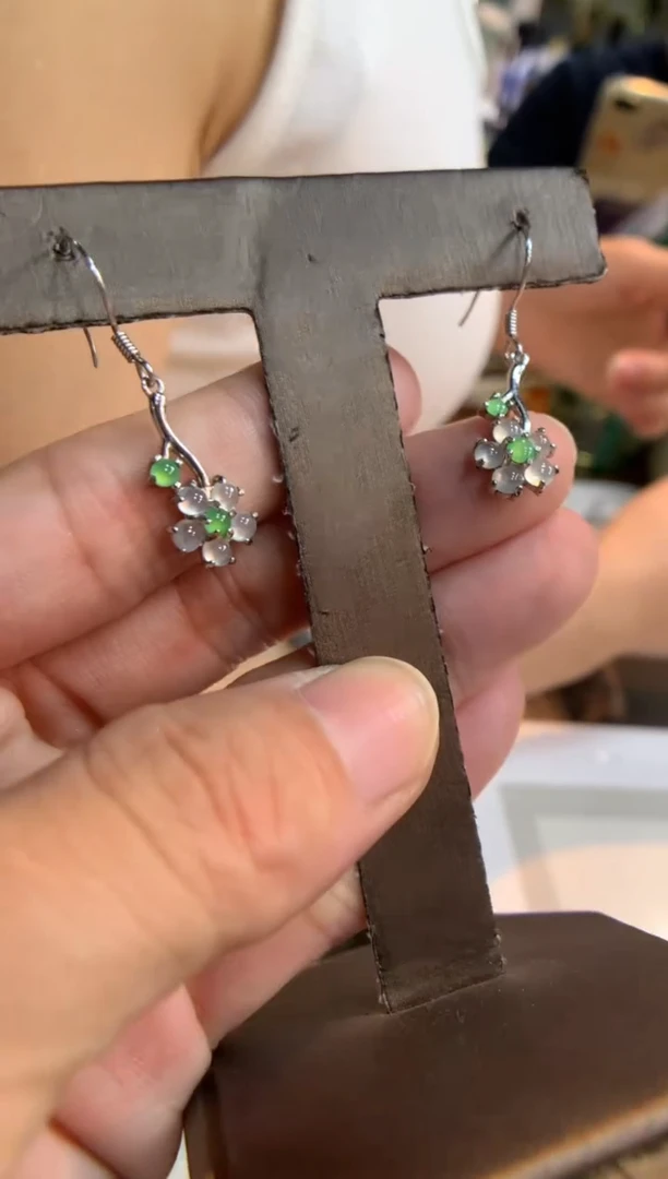 翡翠银S925镶嵌耳饰耳钩