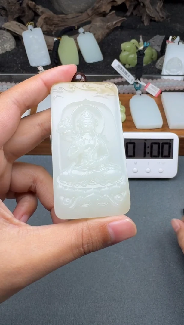 颈饰未镶嵌和田玉1