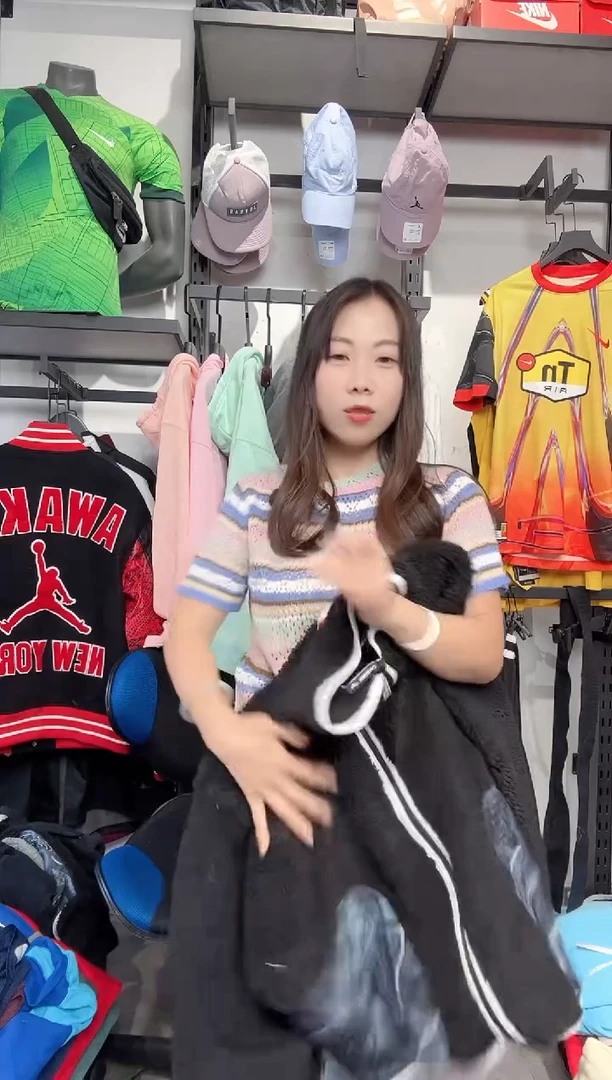 1796编码 瑕疵款直播间过款为准 尺码L