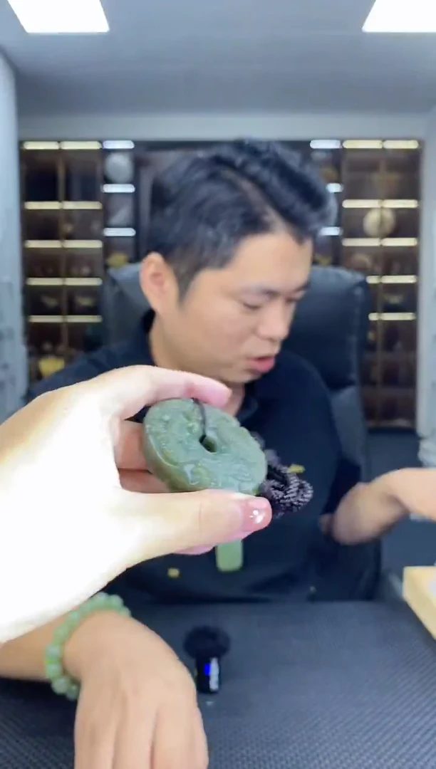 颈饰未镶嵌和田玉九龙平安扣清货2