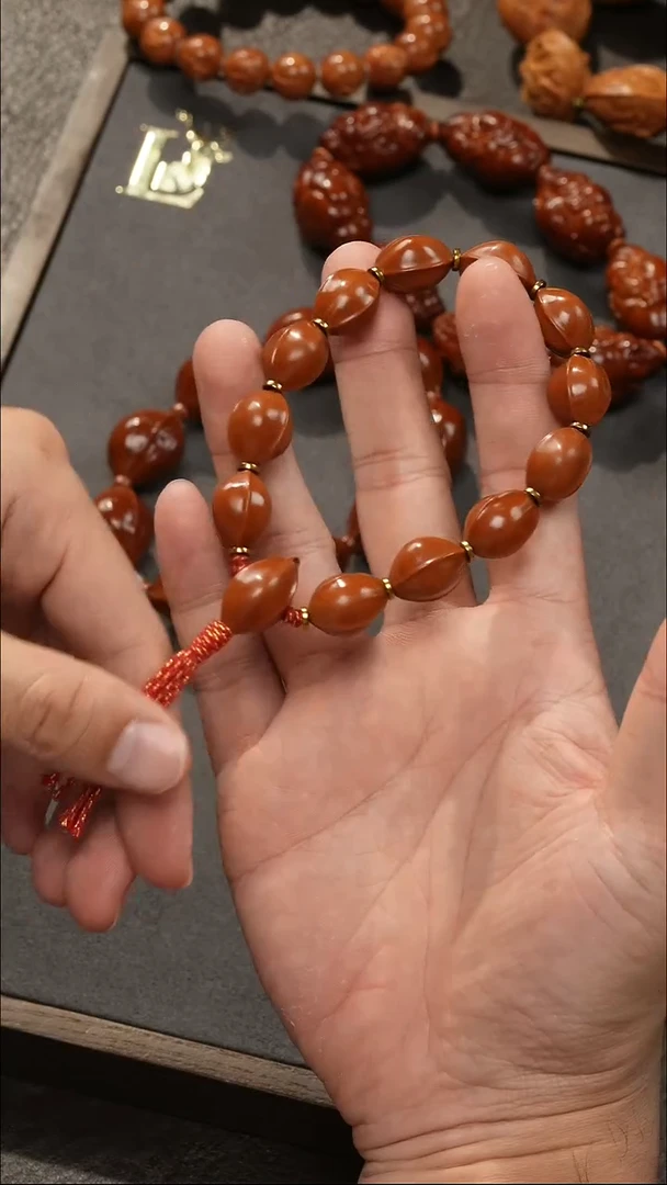 吊坠橄榄核1.4鲨鱼背素核