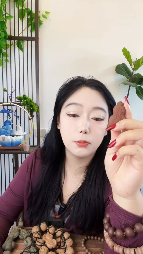 泥塑丹玫避疫小葫芦一个
