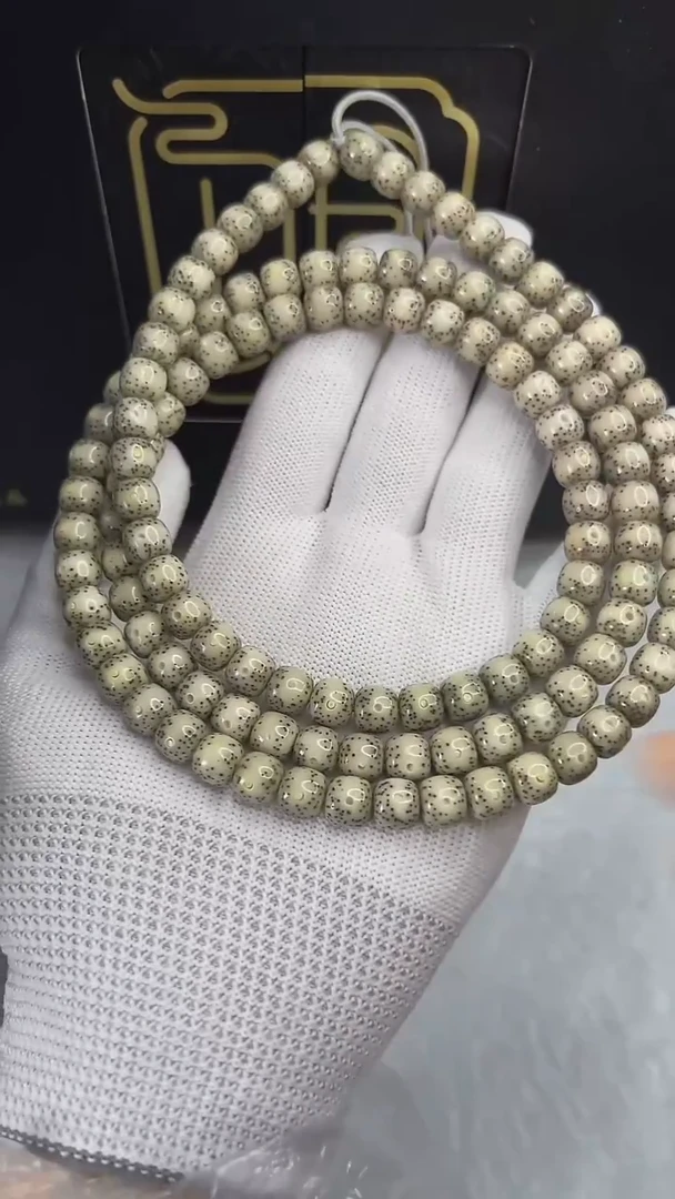 手串星月菩提小驼包8x7.c602