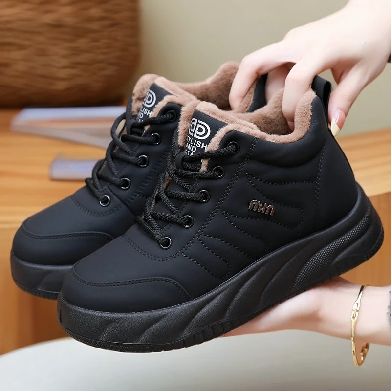 冬季老北京布鞋女棉鞋加绒保暖妈妈休闲鞋中老年人软底防滑高帮鞋