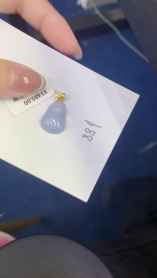 颈饰18K金镶嵌翡翠缅甸天然翡翠A货