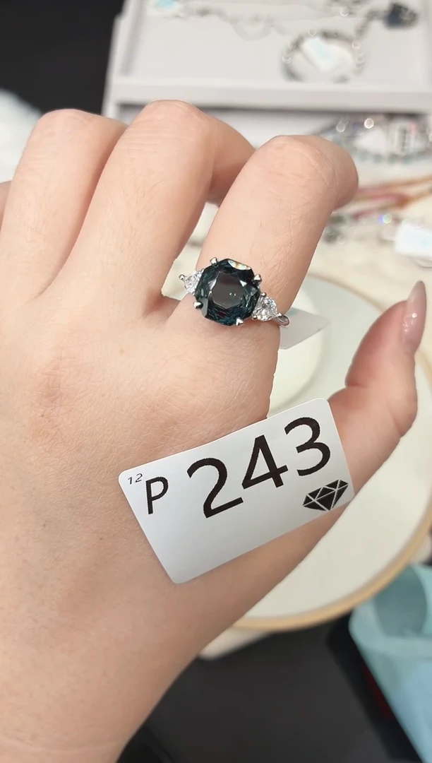 银S925镶嵌托帕石戒指多样性发一P243